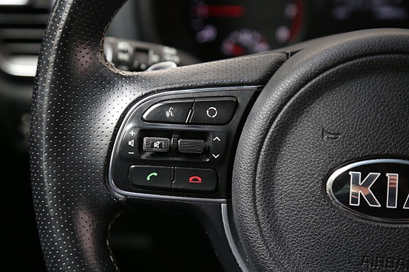 Kia Sportage 16 of 28