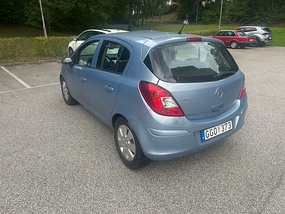 Opel Corsa 3 of 5