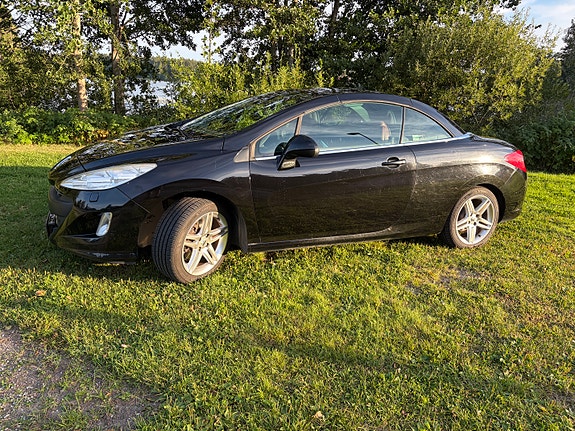 Peugeot 308 8 of 16