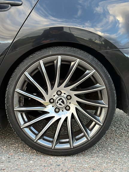 Skoda Rapid 5 of 9
