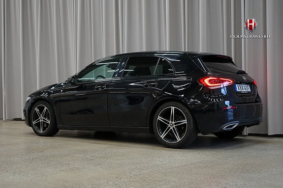 Mercedes-Benz A180 4 of 21