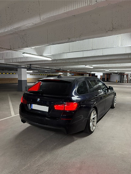 BMW 520d 3 of 10