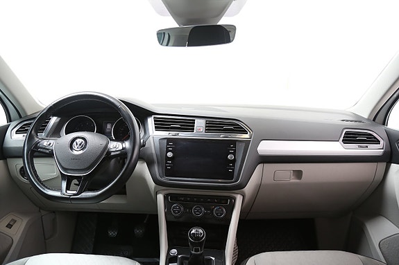 Volkswagen Tiguan 16 of 26