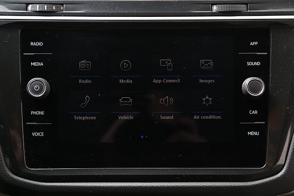 Volkswagen Tiguan 19 of 26