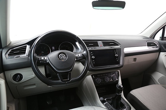 Volkswagen Tiguan 12 of 26