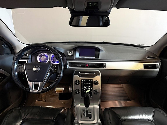 Volvo V70 13 of 20