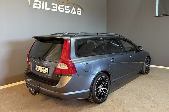 Volvo V70 7 of 20