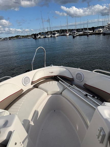 Four winns 180 horizon, 4.3 l Volvo penta-2004, storservice gjord 2 of 8