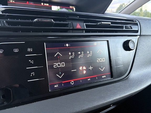 Citroen Grand C4 Picasso 19 of 24