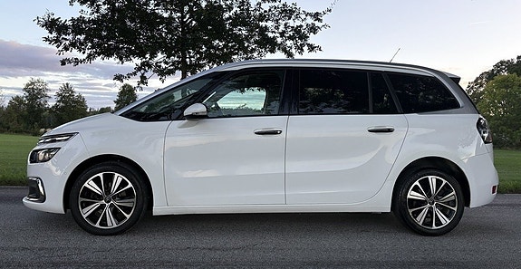 Citroen Grand C4 Picasso 2 of 24