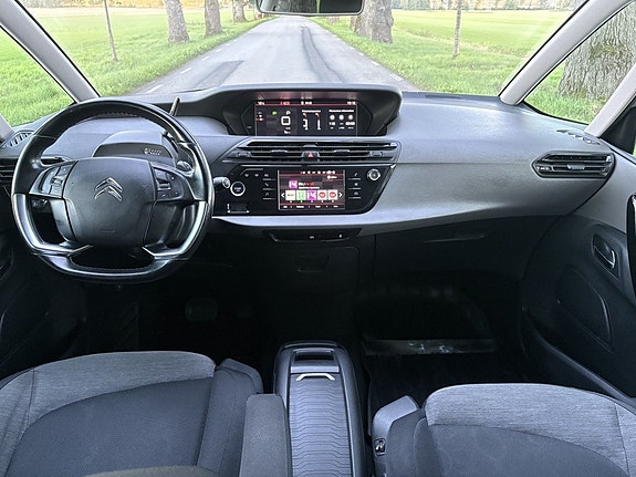 Citroen Grand C4 Picasso 12 of 24