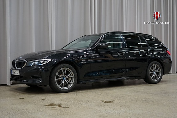 BMW 330e 4 of 23