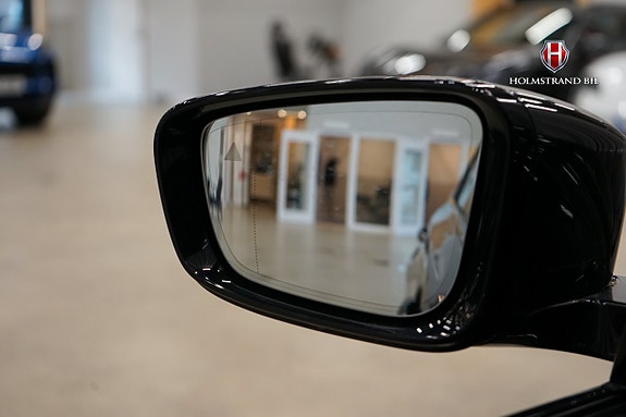 BMW 330e 20 of 23