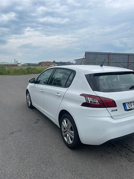 Peugeot 308 6 of 6