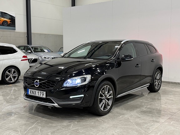 Volvo V60 Cross Country 4 of 27