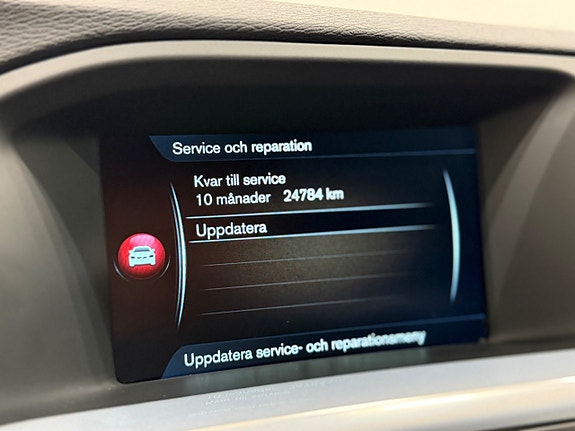 Volvo V60 Cross Country 22 of 27