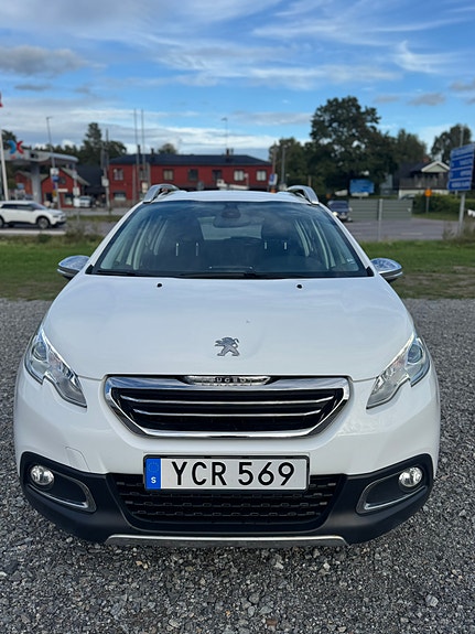 Peugeot 2008 2 of 13
