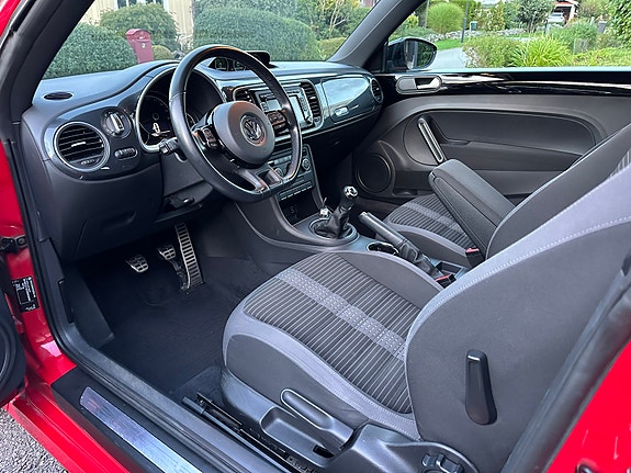 Volkswagen Beetle 7 of 26
