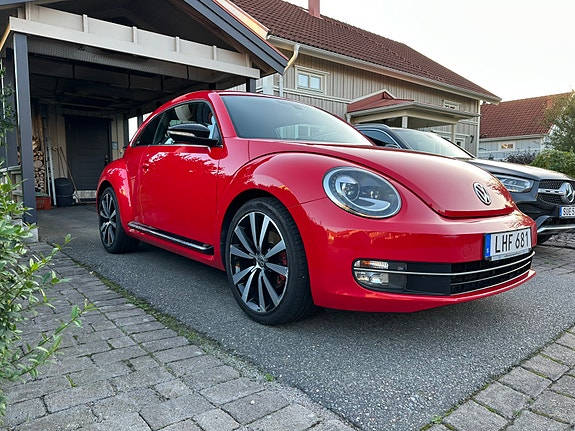 Volkswagen Beetle 2 of 26