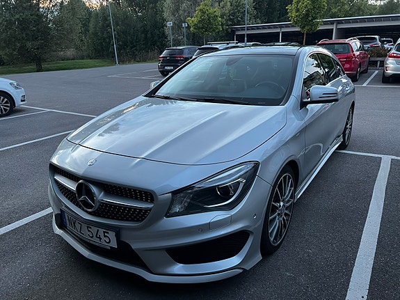 Mercedes-Benz CLA200 2 of 7