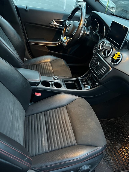 Mercedes-Benz CLA200 7 of 7