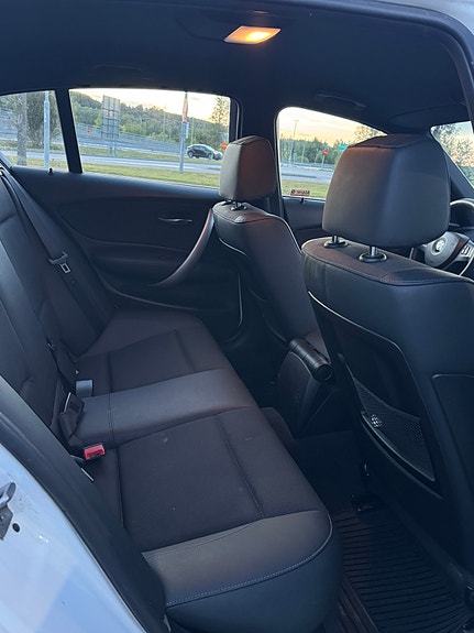 BMW 116d 10 of 12