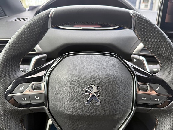 Peugeot 3008 14 of 17