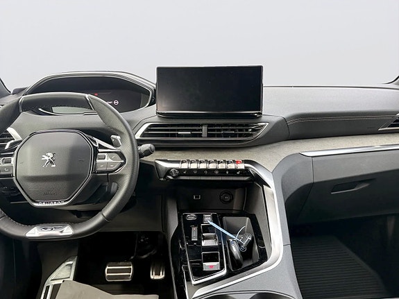 Peugeot 3008 13 of 17
