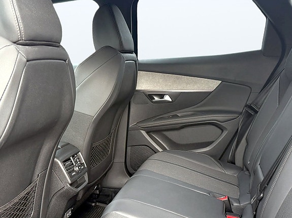 Peugeot 3008 12 of 17