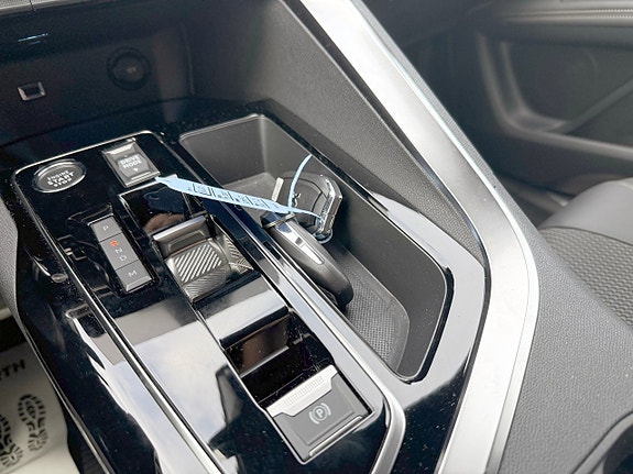 Peugeot 3008 16 of 17