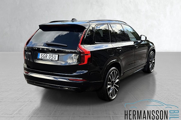 Volvo XC90 12 of 30