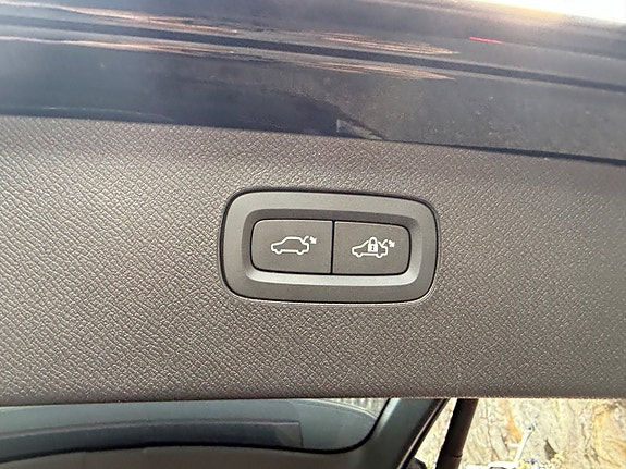 Volvo XC90 29 of 30