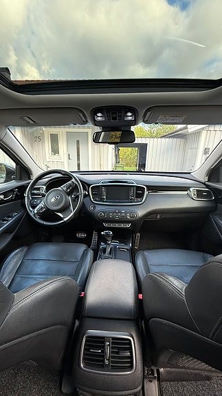 Kia Sorento 8 of 20