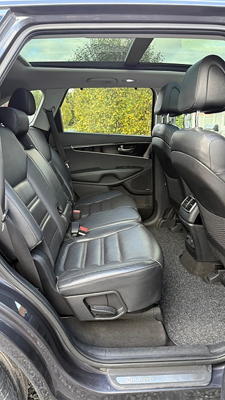 Kia Sorento 11 of 20