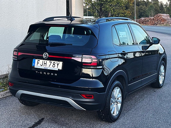 Volkswagen T-Cross 4 of 19