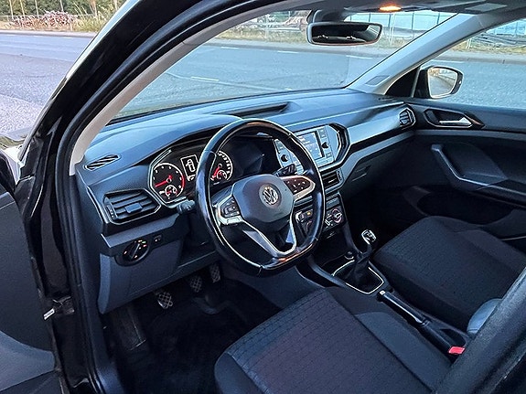 Volkswagen T-Cross 11 of 19