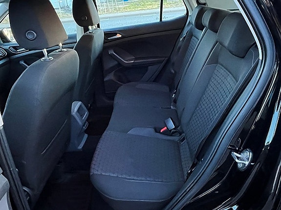 Volkswagen T-Cross 13 of 19