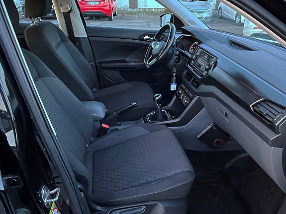 Volkswagen T-Cross 9 of 19