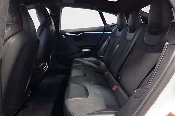Tesla Model S 13 of 20