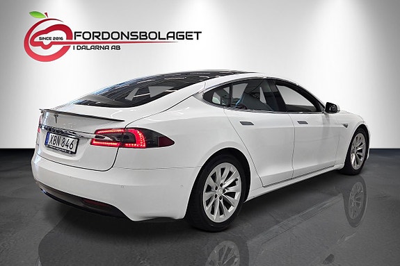 Tesla Model S 4 of 20