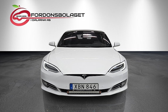 Tesla Model S 2 of 20