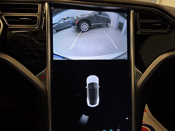 Tesla Model S 17 of 20