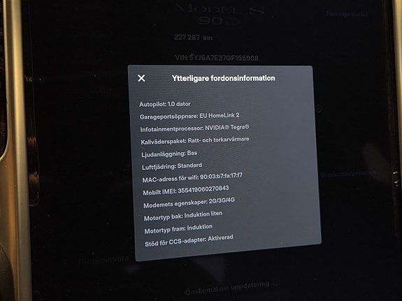 Tesla Model S 19 of 20