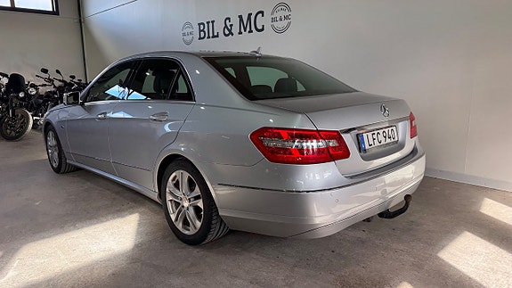 Mercedes-Benz E250 6 of 15