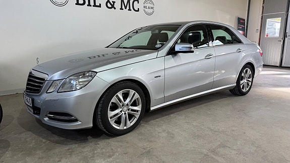 Mercedes-Benz E250 2 of 15
