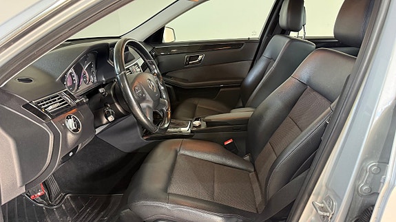 Mercedes-Benz E250 11 of 15