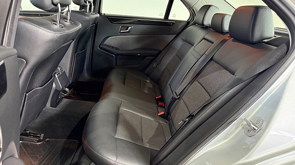 Mercedes-Benz E250 13 of 15