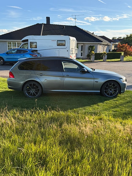 BMW 320d 4 of 11