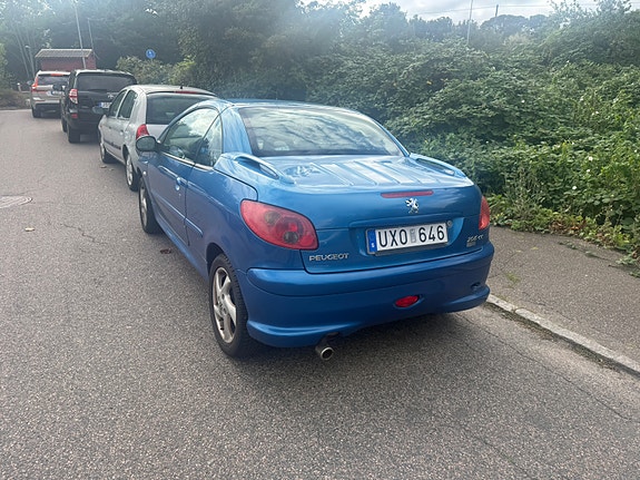 Peugeot 206 CC 2 of 4