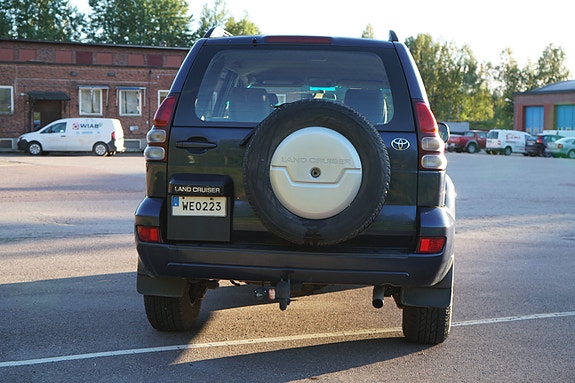 Toyota Land Cruiser 5 of 24